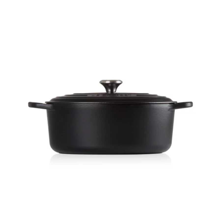 Кастрюля LE CREUSET Чугунная кастрюля овальная 31см / 6,3л матовая черная