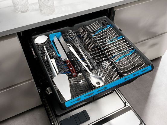 Built-in dishwasher ELECTROLUX EEM23100L