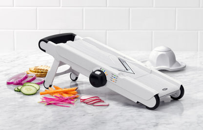 Vegetable chopper OXO V-Blade Mandoline